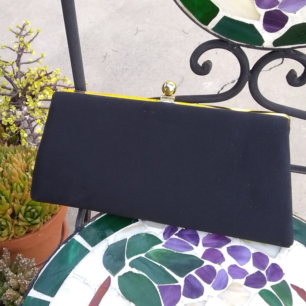 Very Vintage ila of california Clutch